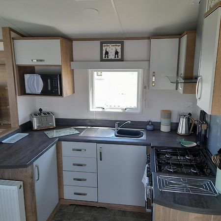 Visma Caravan Llanddwywe 外观 照片