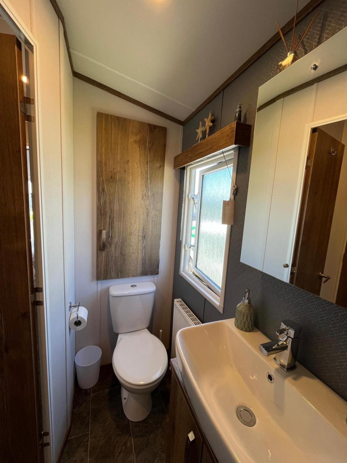 Visma Caravan Llanddwywe 外观 照片
