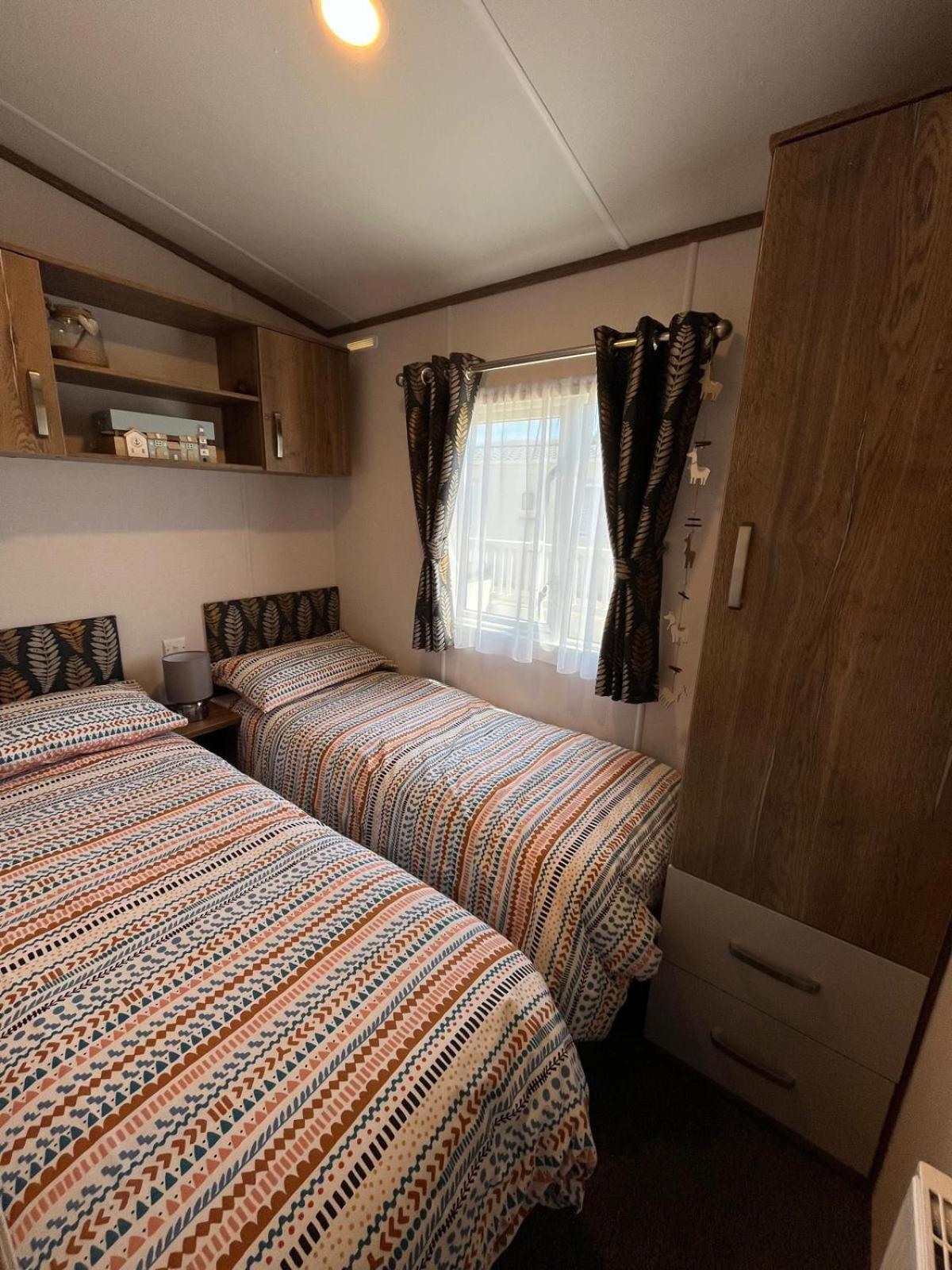 Visma Caravan Llanddwywe 外观 照片