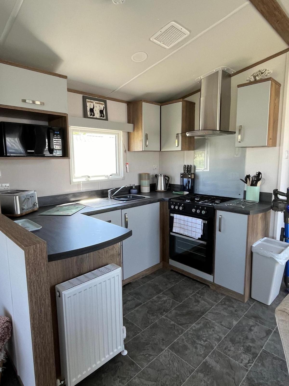 Visma Caravan Llanddwywe 外观 照片